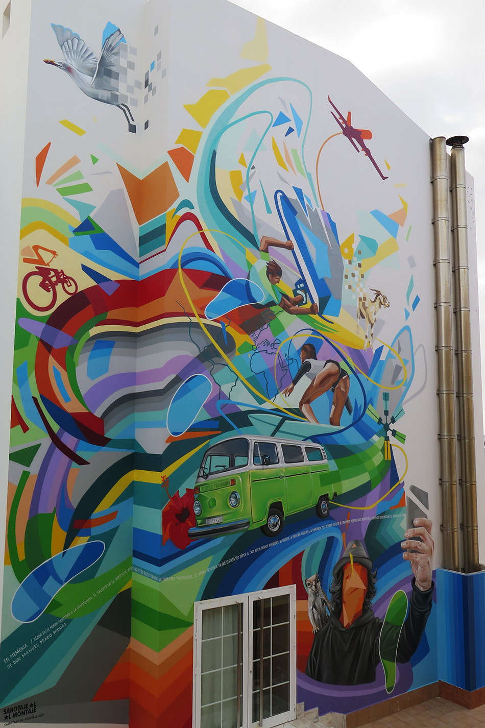 Surfing Colors Corralejo